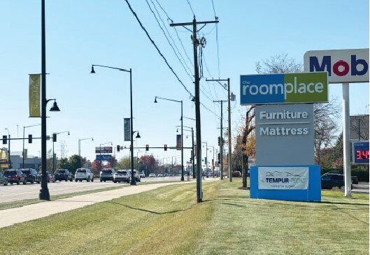 More Photos Of 7340 E State Rd, Rockford Unknown For Lease