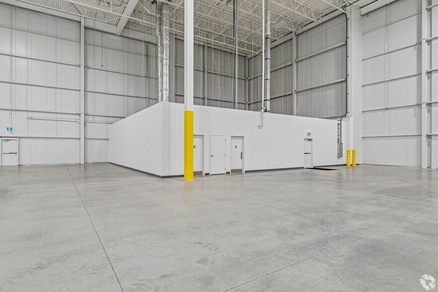 More Photos Of 1575 Clements Rd, Pickering Manufacturing For Lease
