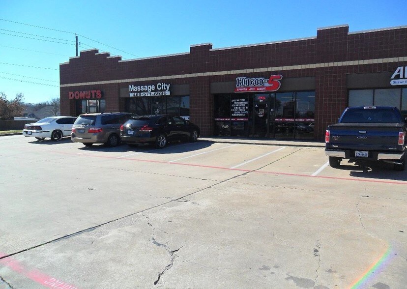 More Photos Of 1201 E Main St, Allen Storefront For Lease