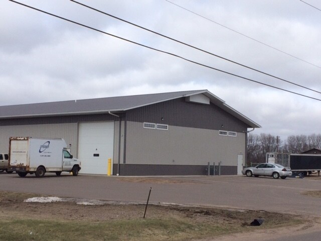 More Photos Of 3902 130th St, Lake Hallie Distribution For Lease