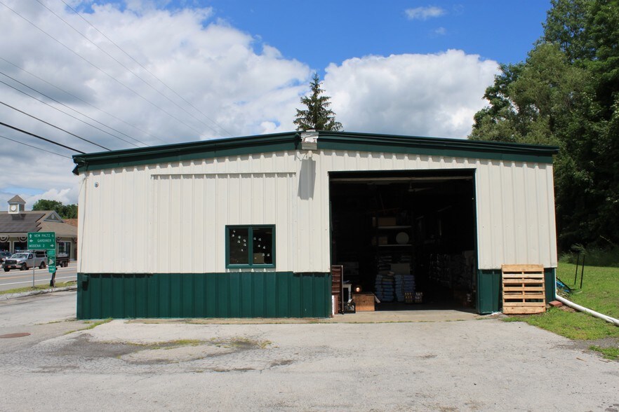 More Photos Of 609 Route 208, Gardiner General Retail For Sale