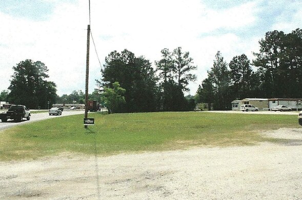 More Photos Of 542199 US Highway 1, Callahan Storefront Retail Office For Lease