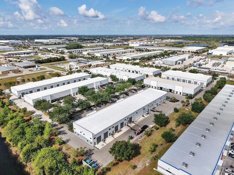 More Photos Of 8801 Business Park Dr, Fort Myers Warehouse For Lease