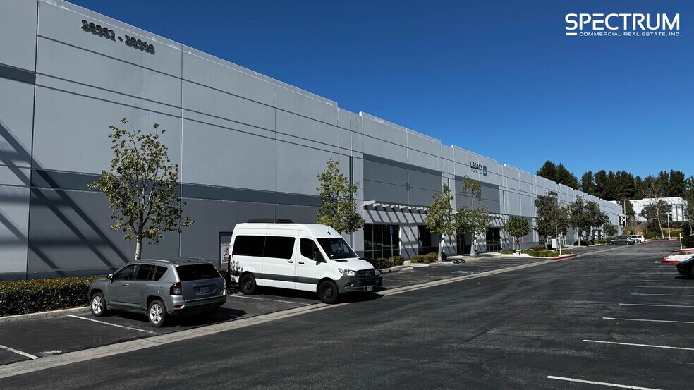 More Photos Of 28361-28385 Constellation Rd, Valencia Manufacturing For Lease