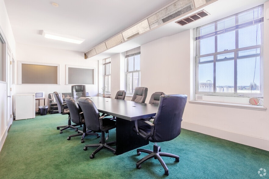 More Photos Of 11 S San Joaquin St, Stockton Office For Lease