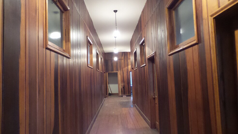More Photos Of 102 Saint Joseph Ave, Brewton Storefront Retail Residential For Sale
