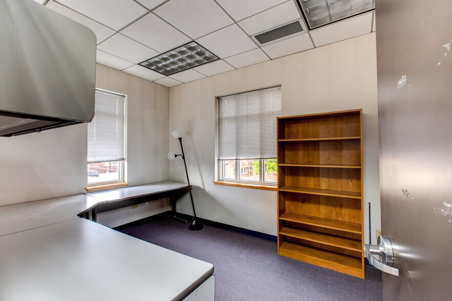 More Photos Of 5878 S Rapp St, Littleton Office For Lease