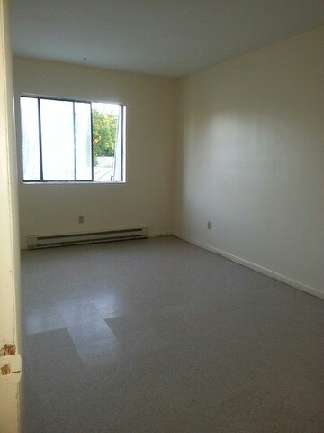 More Photos Of 110 Griffiths St, Syracuse Apartments For Sale