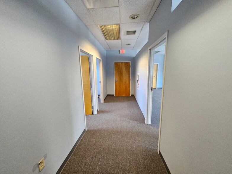 More Photos Of 3404 Hamilton Blvd, Allentown Office For Sale
