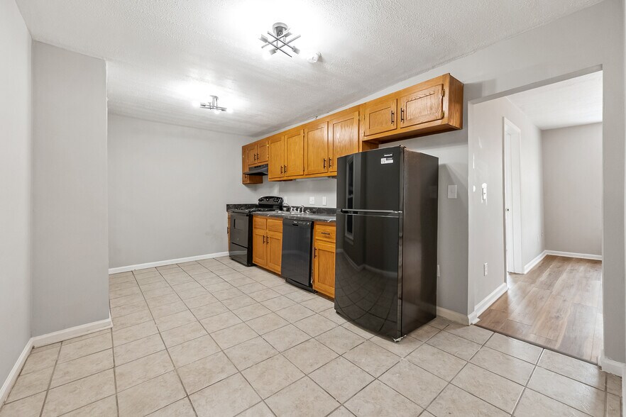 More Photos Of 522 N Main St, Hillsville Office Residential For Sale