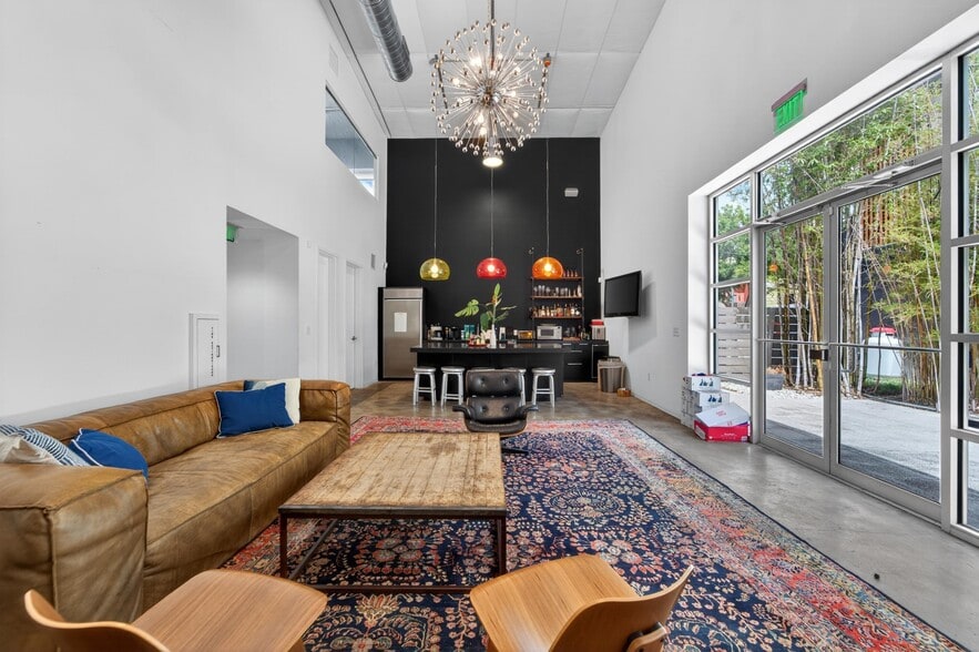 More Photos Of 2309 W Platt St, Tampa Freestanding For Lease