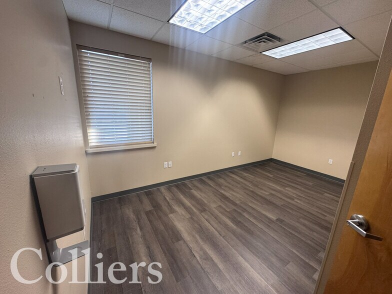 More Photos Of 2273 E Gala St, Meridian Office For Sale