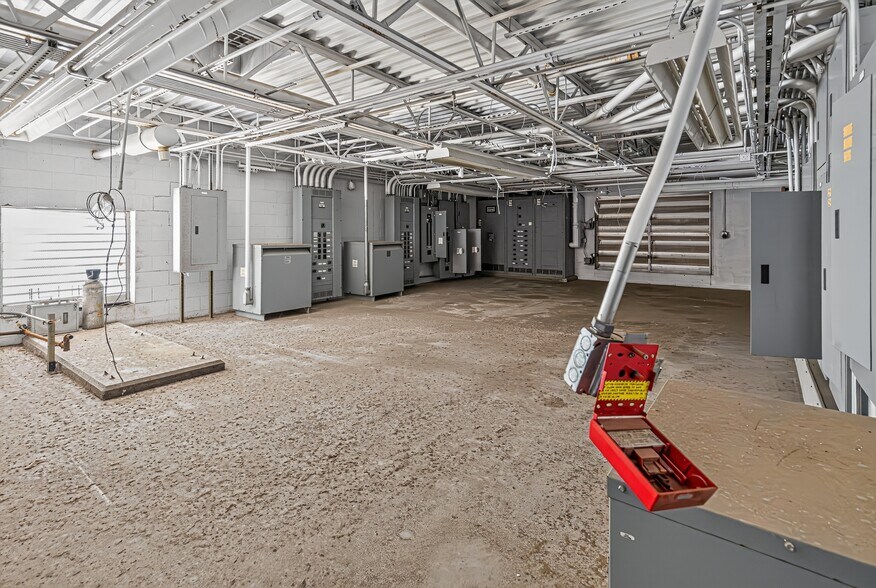 More Photos Of 1379 Bucktail Rd, Saint Marys Unknown For Lease