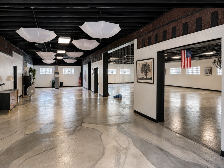 More Photos Of 44 W Lincoln Hwy, Chicago Heights Office For Lease