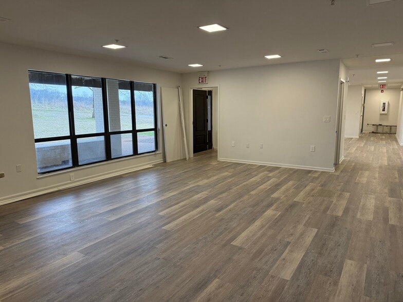 More Photos Of 1428 Rock Springs Rd, Columbia Freestanding For Lease