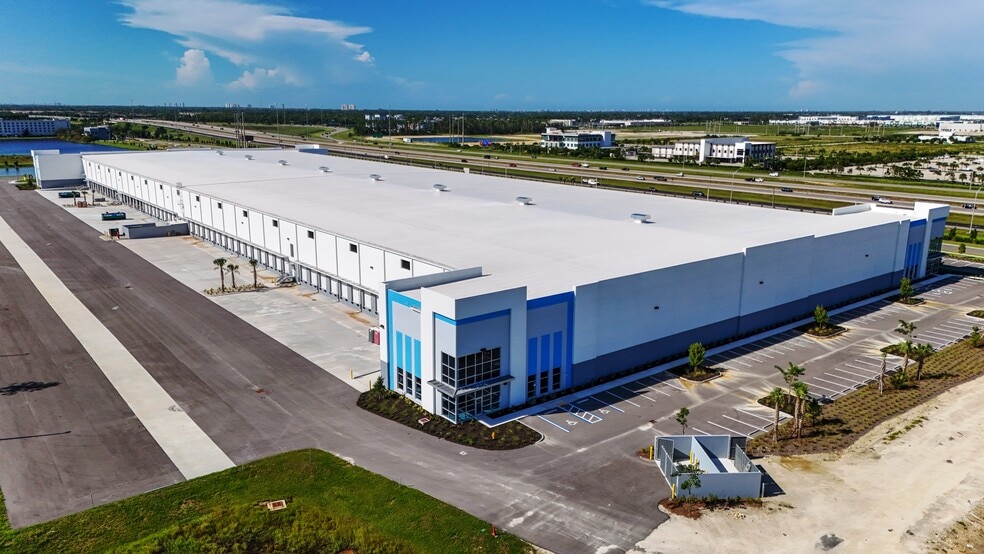 More Photos Of 16200 Ben Hill Griffin Pky, Fort Myers Unknown For Lease