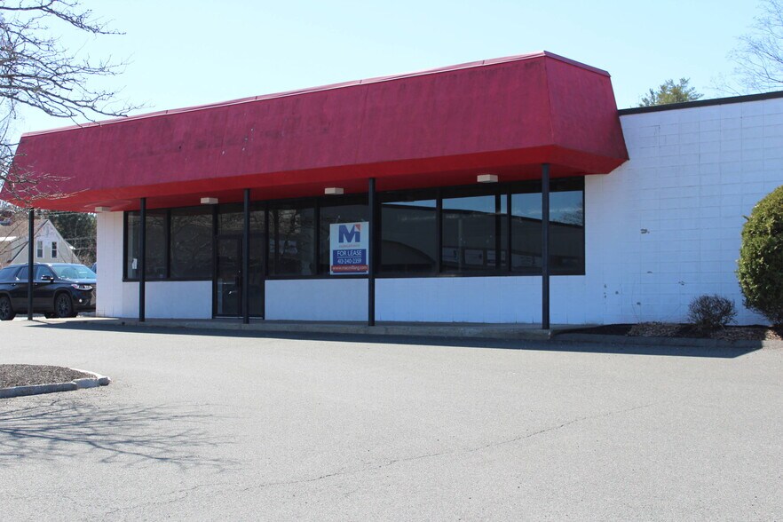 Primary Photo Of 493 Bernardston Rd, Greenfield Freestanding For Lease