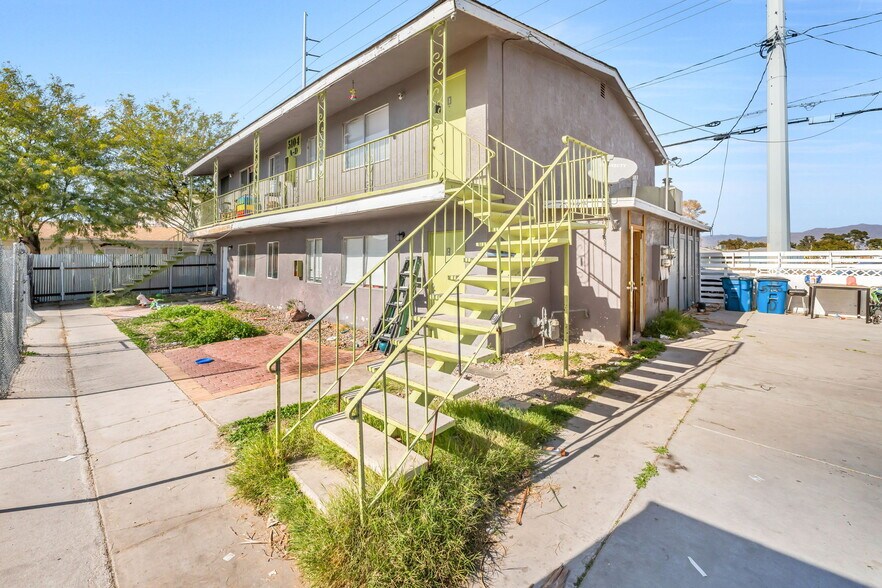 Primary Photo Of 5104 Pebble Beach Blvd, Las Vegas Apartments For Sale
