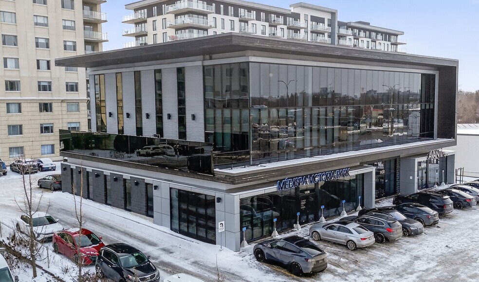 Primary Photo Of 1428-1432 Boul Saint-Martin O, Laval Office For Sale