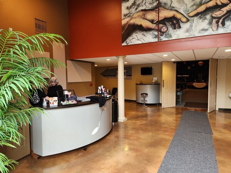 More Photos Of 521 W Grantham Rd, New Bern Specialty For Sale