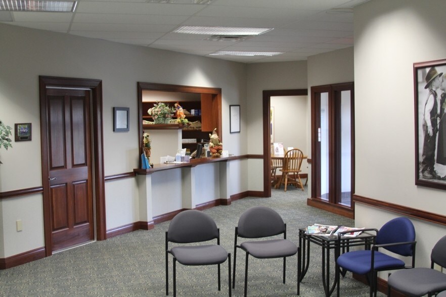 More Photos Of 70-84 Remick Blvd, Springboro Office For Sale