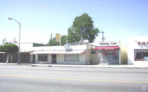 Primary Photo Of 9215-9217 Las Tunas Dr, Temple City Storefront Retail Residential For Lease