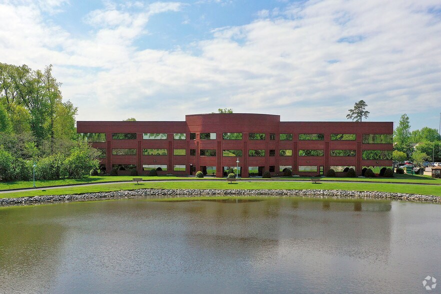 More Photos Of 600 Independence Pky, Chesapeake Office For Sale