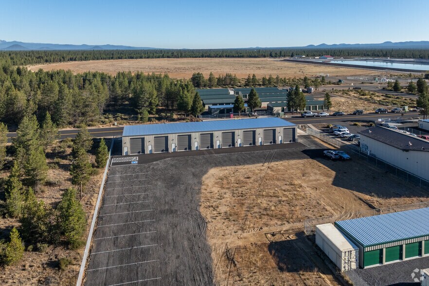 More Photos Of 16679 Assembly Way, La Pine Specialty For Lease