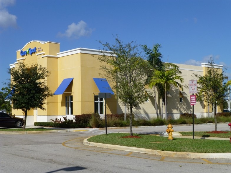More Photos Of 10101-10181 W Commercial Blvd, Fort Lauderdale Unknown For Lease