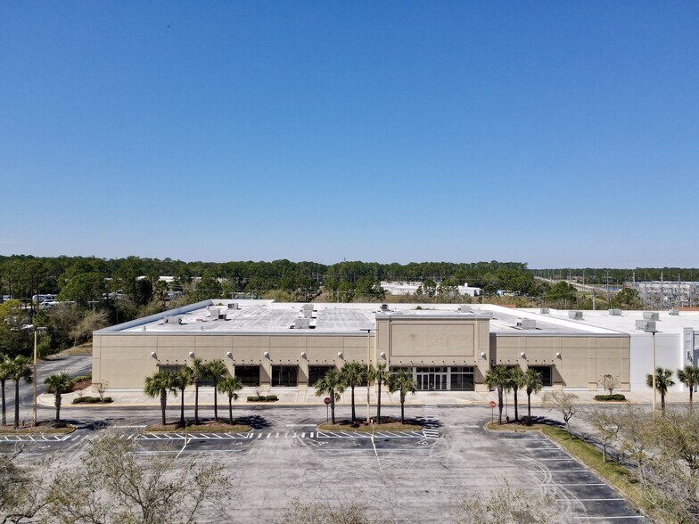 More Photos Of 1924 W International Speedway Blvd, Daytona Beach General Retail For Sale