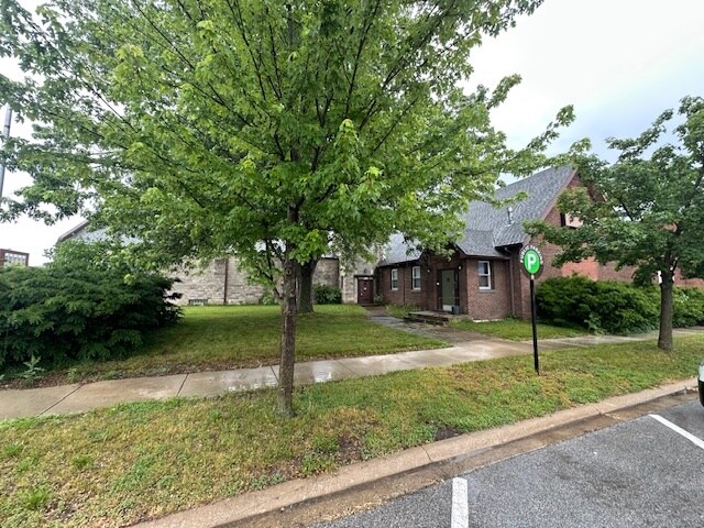 More Photos Of 201 N Broad St, Griffith Specialty For Sale