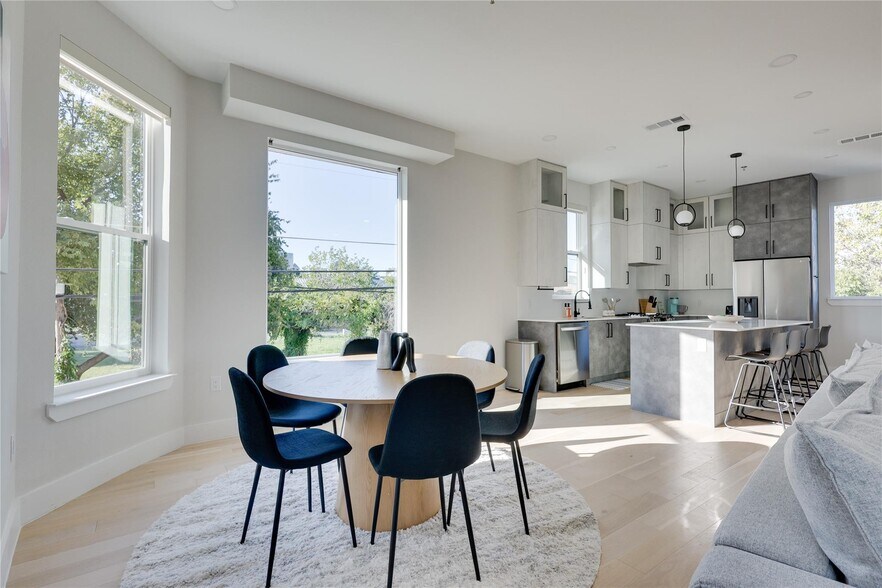 More Photos Of 1512 Seegar St, Dallas Apartments For Sale