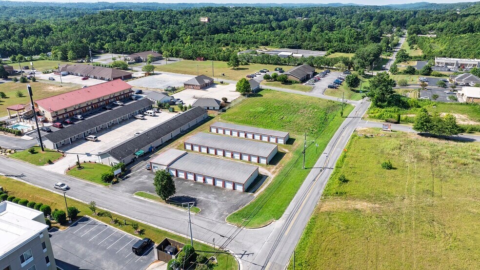 More Photos Of 191 Bernham Dr, Cleveland Self Storage For Sale