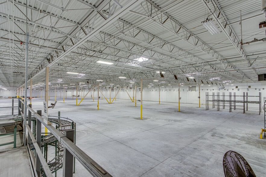 More Photos Of 2600 Buford Hwy, Buford Distribution For Lease