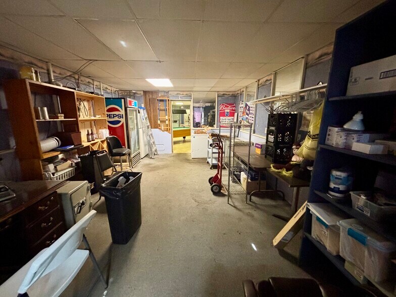 More Photos Of 106 E 4th St, Washington Restaurant For Sale