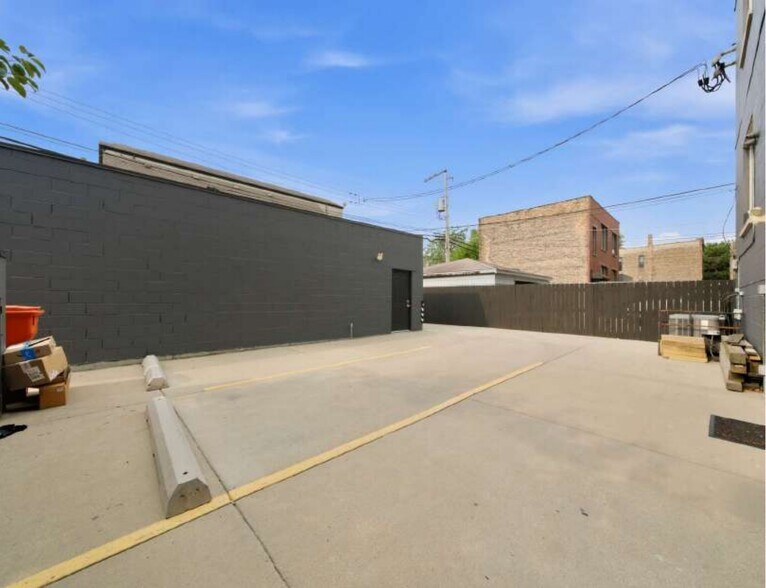 More Photos Of 2835 W Division St, Chicago Apartments For Sale