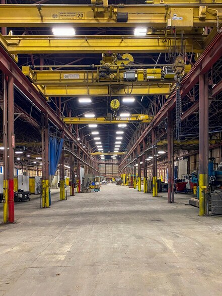 More Photos Of 3515 Dawson Rd, Tulsa Manufacturing For Lease