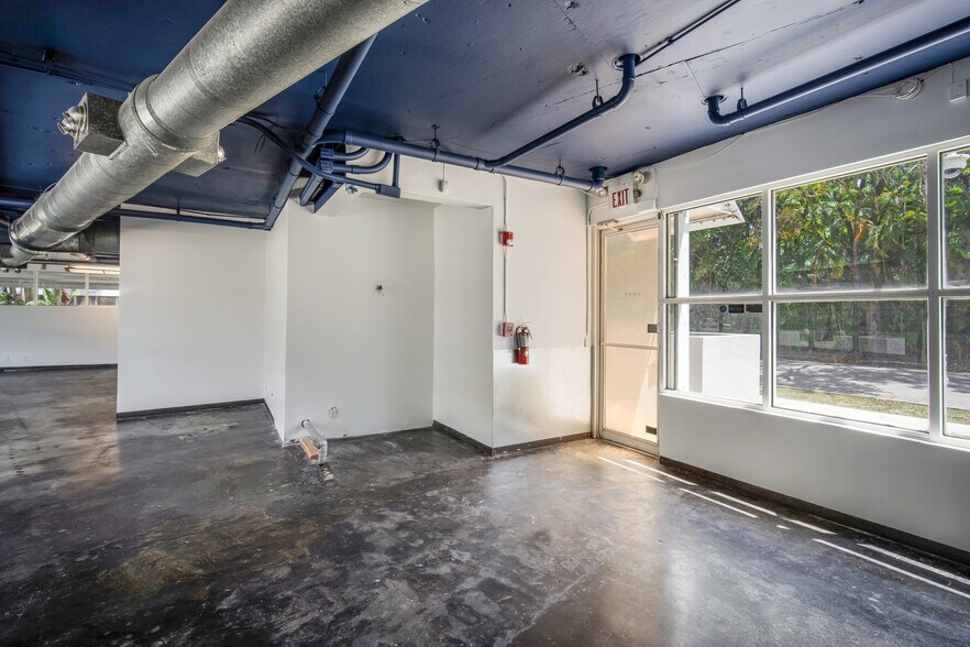 More Photos Of 2424 S Dixie Hwy, Coconut Grove Loft Creative Space For Sale