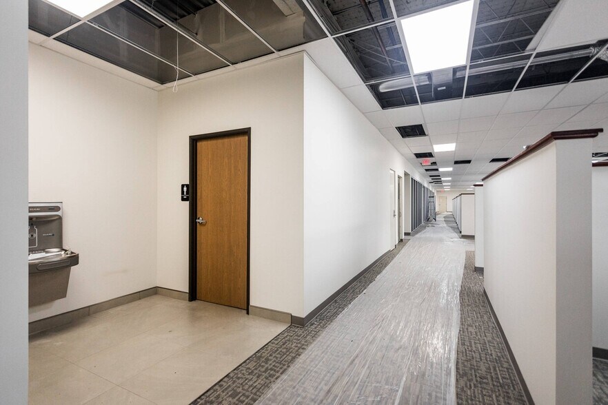 More Photos Of 14310 Hamilton Ave, Highland Park Office For Sale
