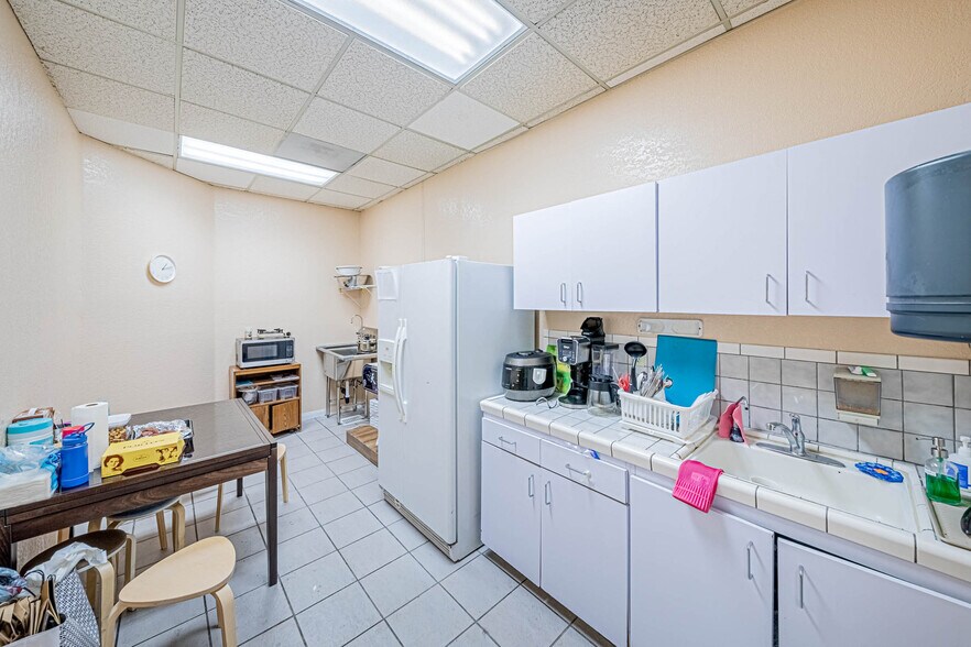 More Photos Of 980 Atlantic Ave, Long Beach Medical For Lease