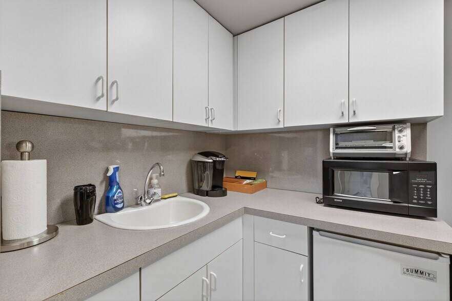 More Photos Of 10 Nosband Ave, White Plains Apartments For Sale