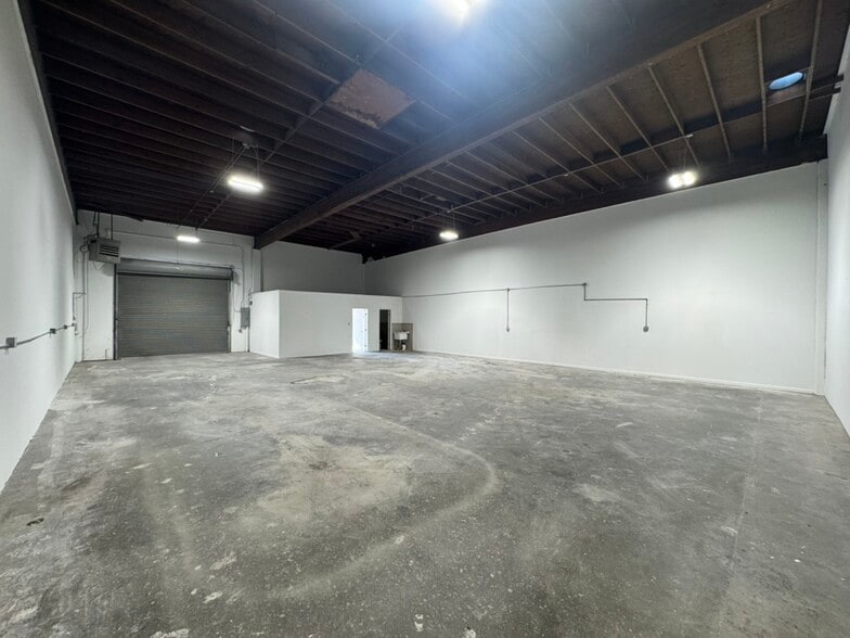 More Photos Of 25181-25197 Huntwood Ave, Hayward Warehouse For Lease