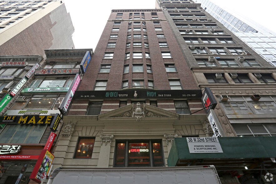 More Photos Of 34-36 W 32nd St, New York Office For Lease