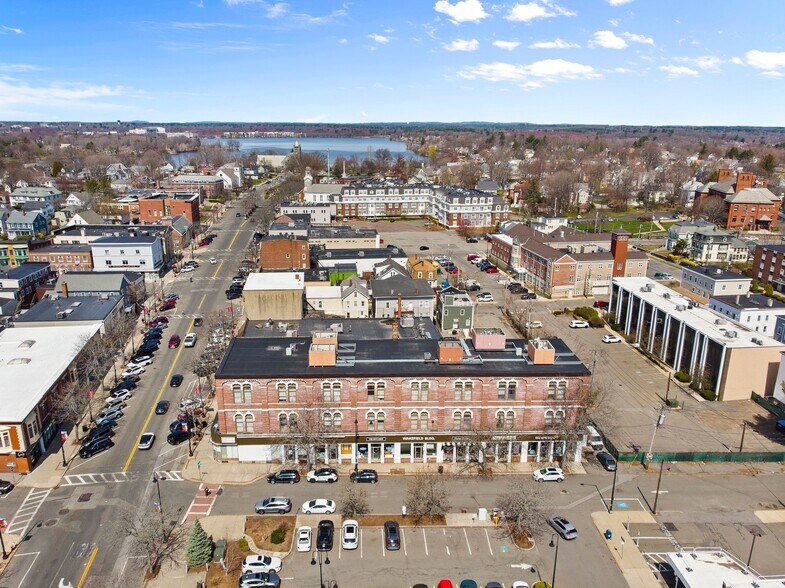 More Photos Of 416 Main St, Wakefield Office For Sale