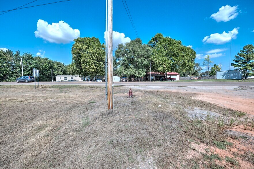 More Photos Of Oklahoma 39 Hwy @ Oklahoma 24, Purcell Land For Sale