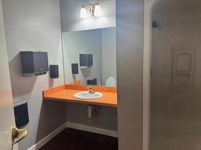 More Photos Of 45305 Catalina Ct, Sterling Showroom For Sale