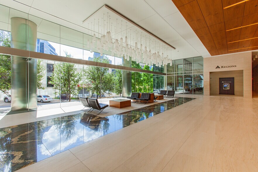 More Photos Of 1717 McKinney Ave, Dallas Office For Lease