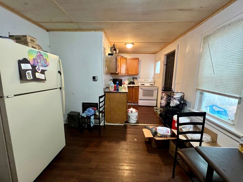 More Photos Of 2502 Pine Ave, Mattoon Apartments For Sale