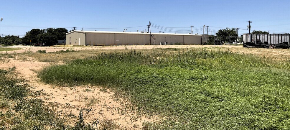 More Photos Of 318 N Bell St, San Angelo Office Residential For Sale