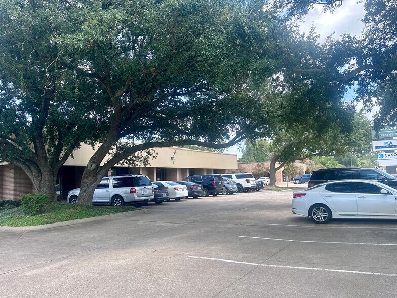 Primary Photo Of 4347 Phelan Blvd, Beaumont Office For Lease